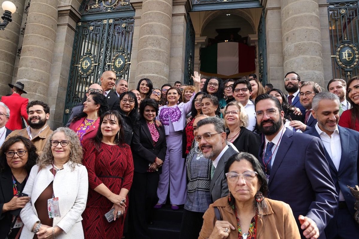Informe de Clara Brugada: elogios a Sheinbaum y AMLO… y dardo al PAN