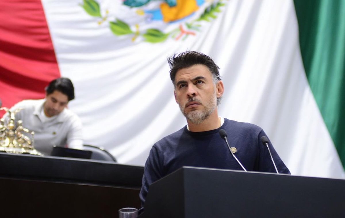 Presenta iniciativa para la protección digital de menores de edad