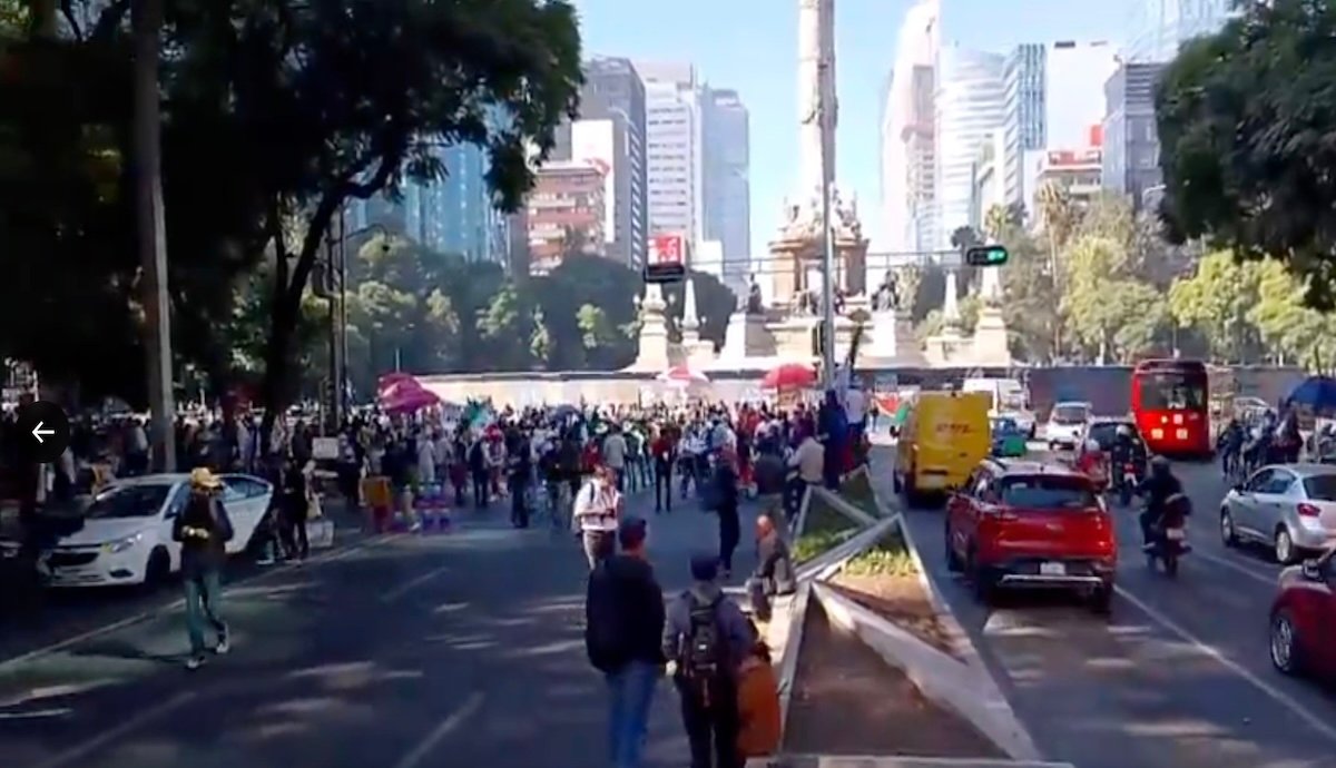 Marcha de la Generación Z: concentración sale del Ángel de la Independencia al Zócalo; exigen justicia por Manzo y destitución de Sheinbaum