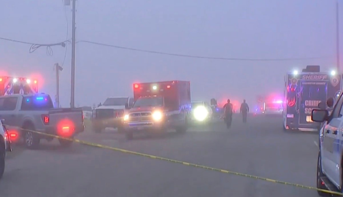 Accidente de avión de la Marina deja al menos cinco muertos en Galveston, Texas