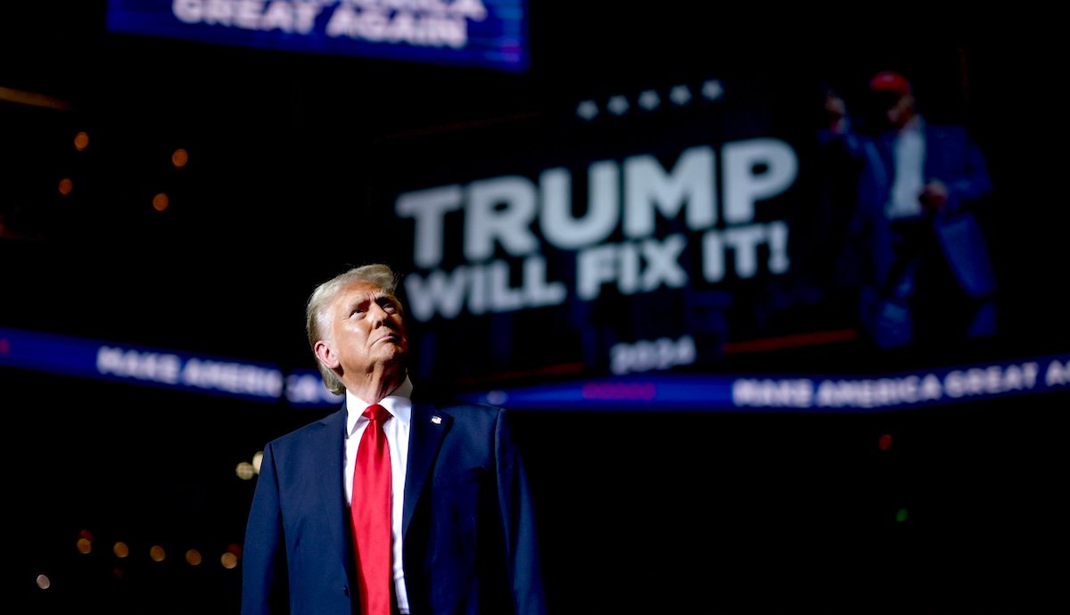 Trump afirma que canceló nueva ola de ataques a Venezuela por cooperación del gobierno