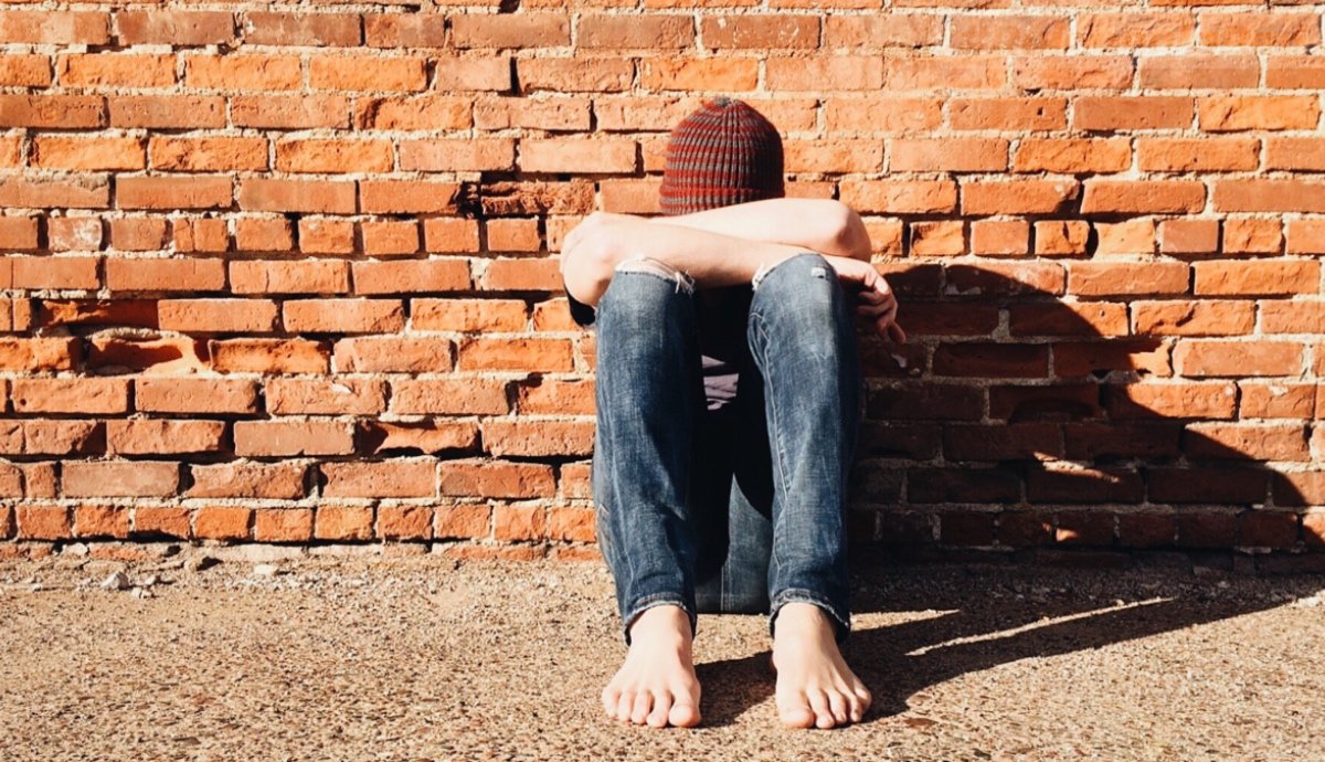 ¿Los centennials son menos felices? Jóvenes de 18 a 29 años reportan el balance anímico más bajo en México: Inegi