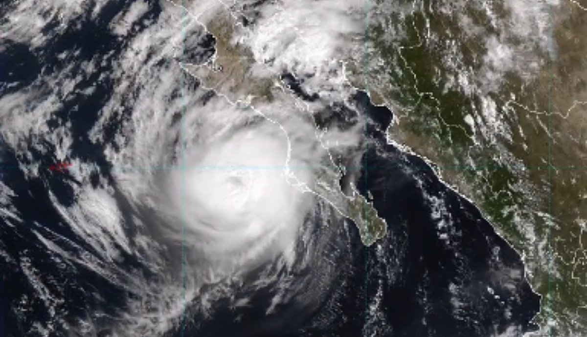 Huracán Polo, de categoría 3, avanza hacia Baja California Sur; alertan por lluvias torrenciales