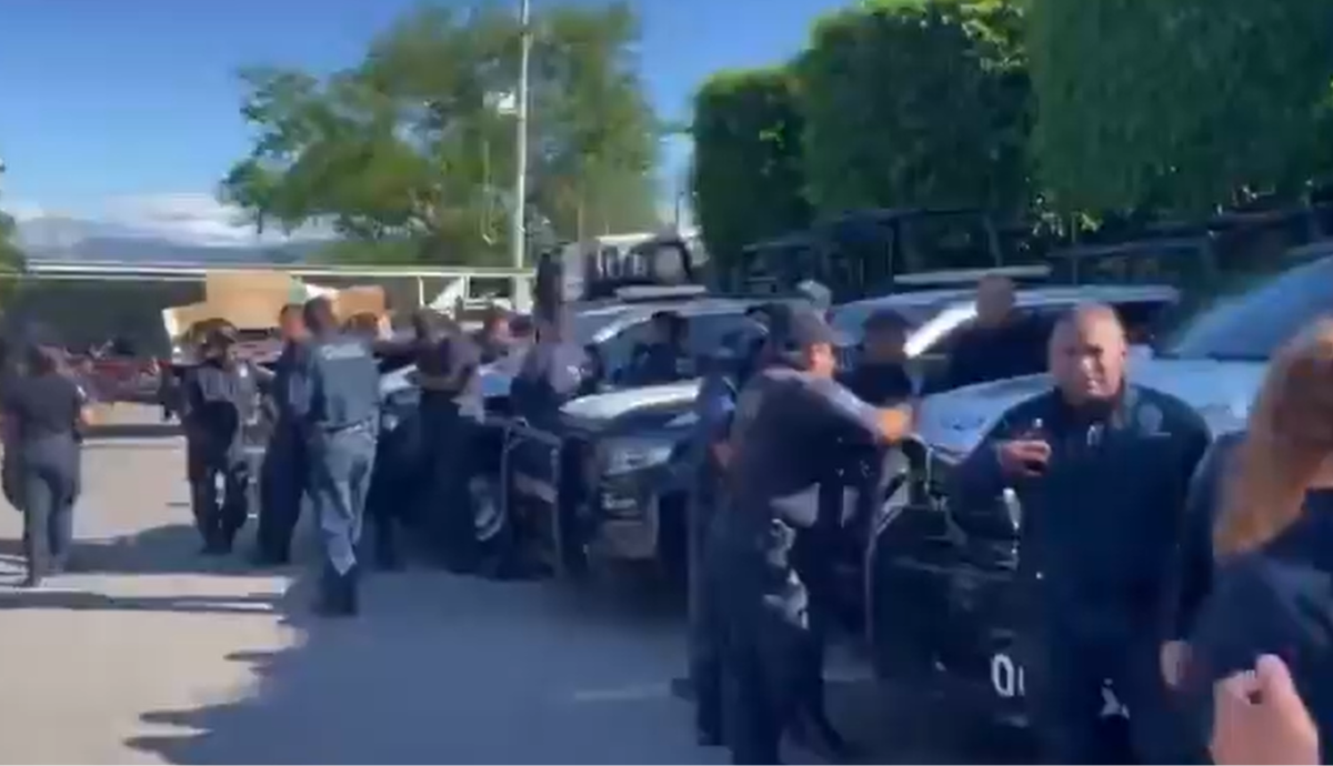 Protestas policiales por bajos salarios se extienden a cinco municipios de Morelos