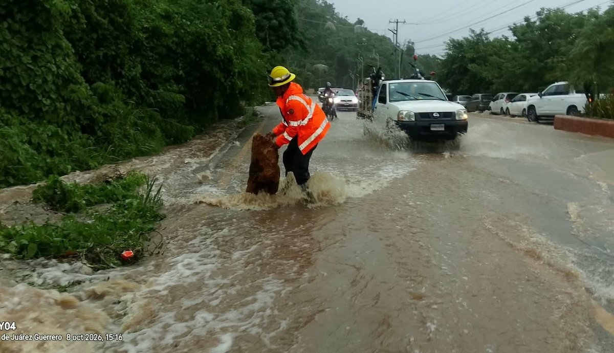 Tormenta tropical Simón deja fuertes lluvias y suspensión de clases en Guerrero